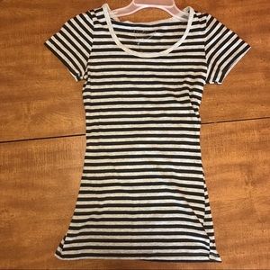 Rue 21 Short Sleeve Shirt
